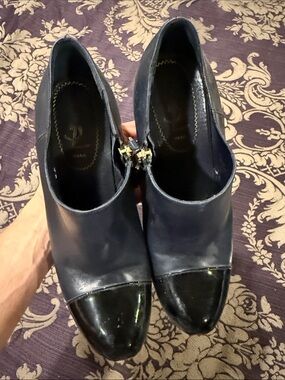 Yves Saint Laurent Navy Leather Ankle Pumps with Black Patent Cap Toe